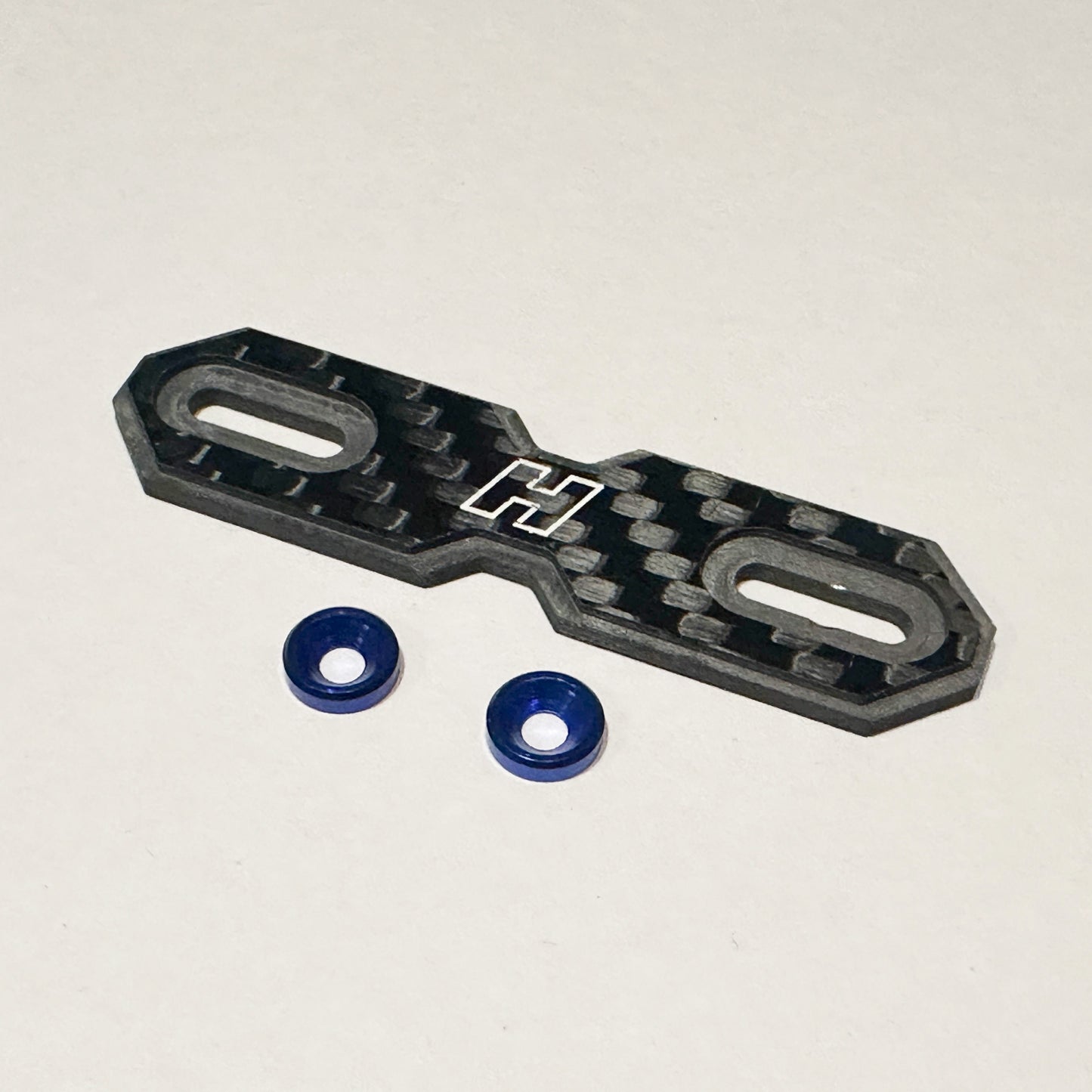 HYPER SPEED LAB: Carbon 1/8 Universal Wing Button